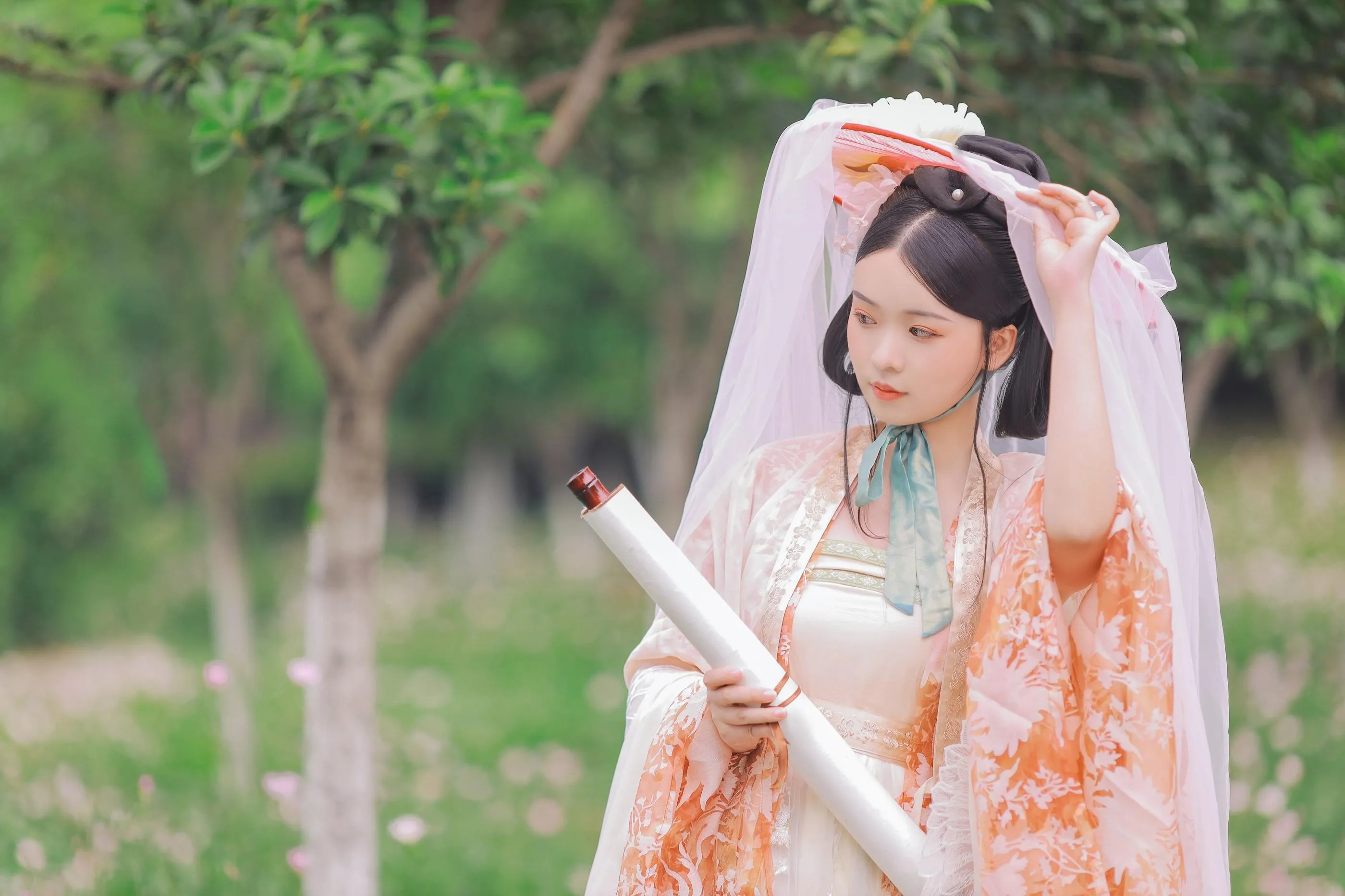 [YITUYU艺图语]2022.08.17 春有约 花不误 蘑菇任性鬼 [20P]插图1